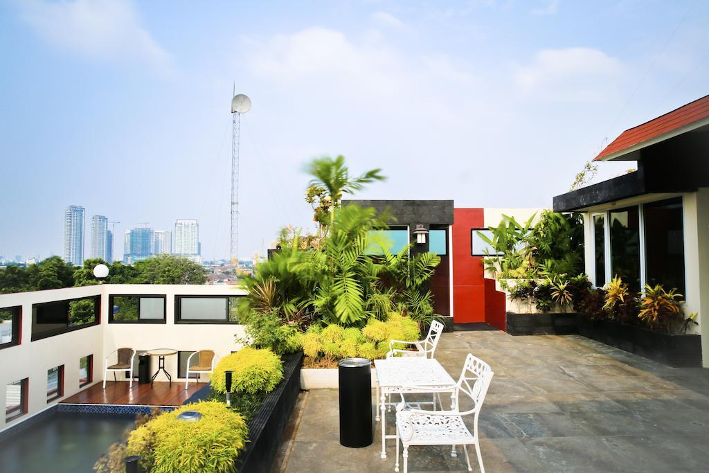 Kyo Serviced Apartment Jakarta Cilandak  Eksteriør bilde