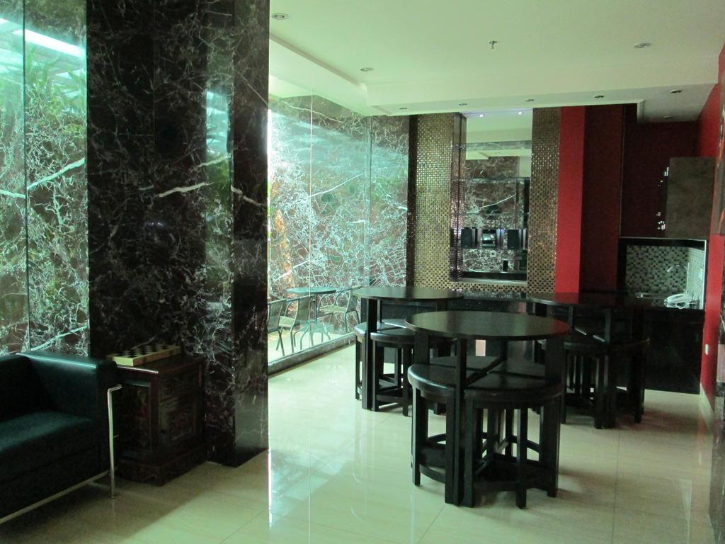 Kyo Serviced Apartment Jakarta Cilandak  Eksteriør bilde